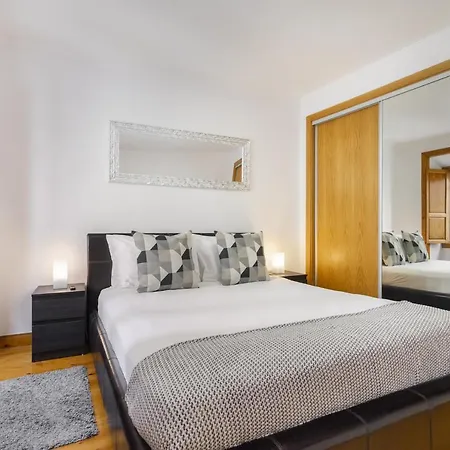 Whome | Alfama Deluxe *
